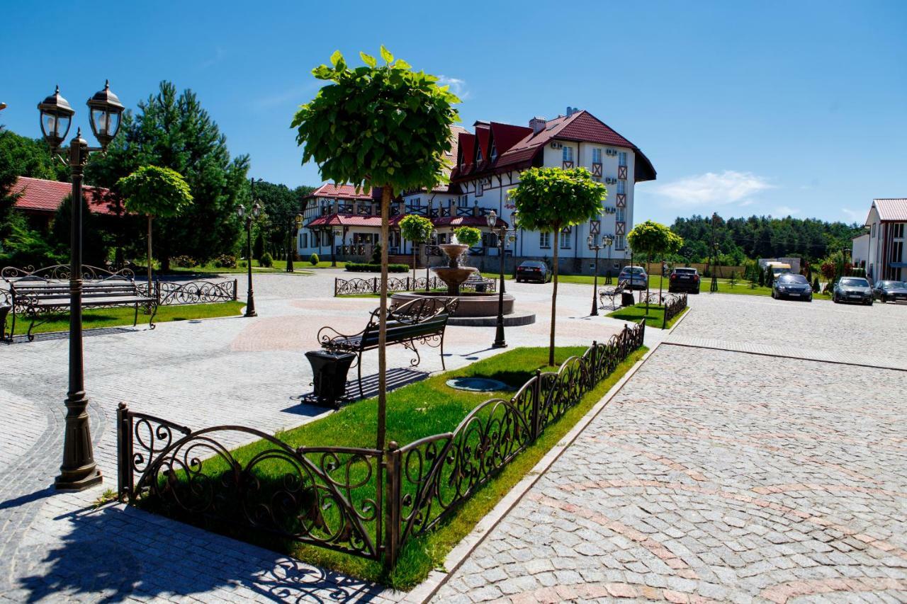Галицька Корона Davidov Bagian luar foto