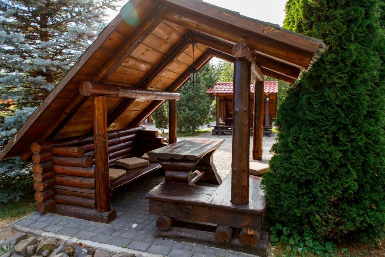 Галицька Корона Davidov Bagian luar foto